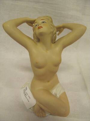 WALLENDORF FIGURIN H 19 CM
