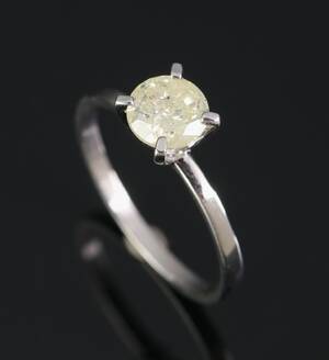 Solitaire ring af 14 kt hvidguld med en brillant på ca. 1.00 ct. ct.