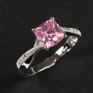 Safir- og diamantring