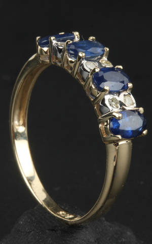 Safir- og diamantring 