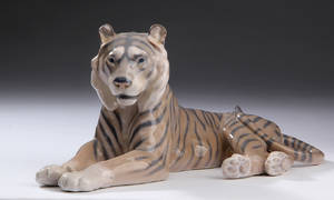 Royal Copenhagen Tiger, figur af porcelæn, nr. 714 