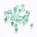 Uindfattede smaragder. Ca. 1.50 ct