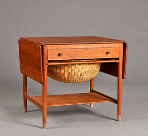 Hans J. Wegner. Sybord, model AT-33 af teak og egetræ