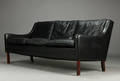 Tre-pers. sofa, dansk møbelproducent, sort skind, riopalisander