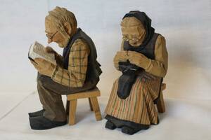 2 SKURNA FIGURER SIGN. K.E.J HANNAS 1970