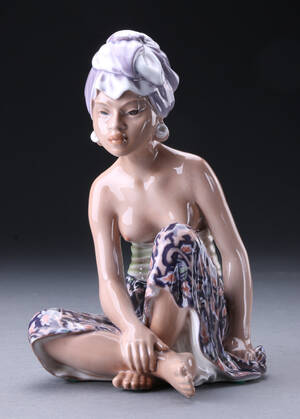 Dahl-Jensen. Figur af porcelæn nr. 1136, Balipige