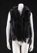 Fur Living. Vest af strikket kanin. Str. SM style 120 