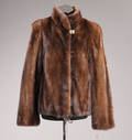 Fur Living. Jakke af brun mink. Ca. str. 38