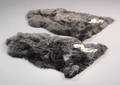 Auskin. To New Zealandske lammeskind. Farve Steel. 2