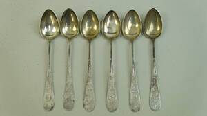 Kaffeskedar i silver med blomdekor - K.R 830S