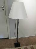 Golvlampa, Luce Plan