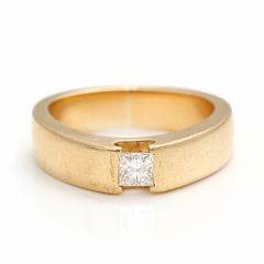 Georg Jensen Diamantring af 18 kt. guld prydet med brillantslebet diamant på ca. 0.12 ct. Str. 48.