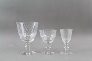 Glasservis i kristall med slipad dekor 17 delar