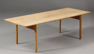 Hans J. Wegner. Sofabord, egetræ, model AT-15