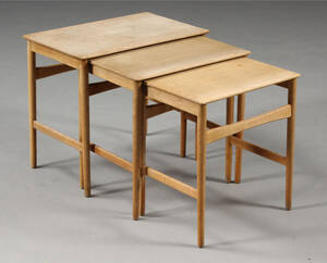 H. J. Wegner. Sæt indskudsborde af egetræ 3 