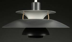 Poul Henningsen.  PH 5 pendler. 2