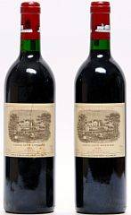 2 bts. Château Lafite Rothschild, Pauillac. 1. Cru Classé 1988 A hfin.