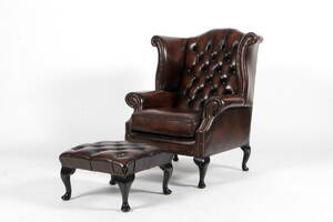 Chesterfield wingback chair samt fodskammel 2 
