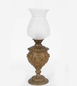 Bordsfotogenlampa, omkring år 1900