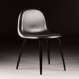 Gubi Design. Spisestol, model Gubi 5