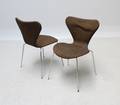 Arne Jacobsen 1902-1971. Model 3107 Syveren  2