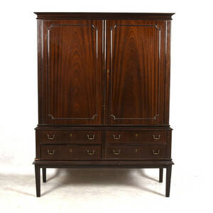 SKÅP, mahogny, gustaviansk stil, 1900-tal.