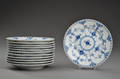 Kgl. Porcelænsfabrik.Tallerkner, musselmalet, helblonde 12  Denne auktion er annulleret1999708