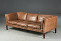 Dansk møbelproducent. Tre - pers sofa, læder