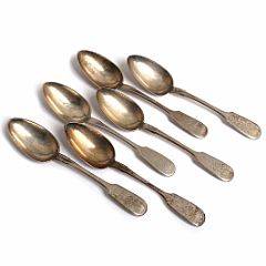 Fire plus to russiske skeer af sølv. Mestre, Skt. Petersborg 1882-86. Vægt ca. 416 gr. L. 21,5. 6