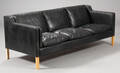 Stouby. Tre- pers. sofa, model Eva, sort læder