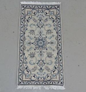 Matta, Iran, ca 13970 cm