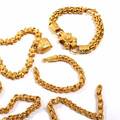 Halskæde og armbånd samt defekt halskæde i tre stykker alt af 23 kt. guld. Vægt 118 gr. Armbånd L. 18. 5