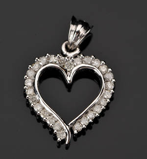 Hjertevedhæng med brillanter - ca. 0.35 ct.