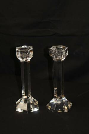 2 LJUSSTAKAR KOSTA. SIGN. SIG. PERSSON