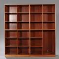 Mogens Koch Sæt på fire bogkasser af massiv mahogni samt to tilhørende sokler. Udført hos Rud. Rasmussen snedkerier. 6