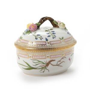 Flora Danica sukkerskål af porcelæn. 3582. Royal Copenhagen. H. 15 cm.