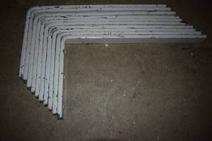10st Hyllkonsoler 6