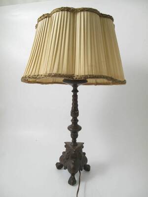 Bordslampa, barockstil