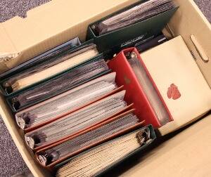 Danmark. FDC m.m. Stor samling i 10 bind samt 2 kasser incl. mange 4-blokke.