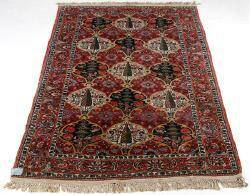 BACHTIARI, SEMIANTIKANTIK