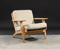 Hans J. Wegner. Lænestol model GE-290