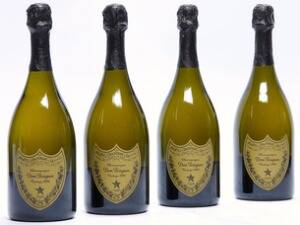 12 bts. Champagne Dom Pérignon, Moët et Chandon 1999 A hfin. Oc.