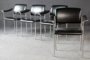 Vier Stapelstühle  Konferenzstühle, mit Armlehnen 4