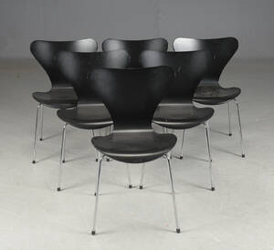 Arne Jacobsen. Sæt på seks syverstole, model 3107 6
