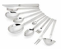 Sigvard Bernadotte Bernadotte. Bestik af sterlingsølv. Georg Jensen efter 1945. Vægt eksklusive dele med stål 2233 gr. 51