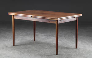 Spisebord af mahogni med udtræk, 1950erne, dansk møbelproducent