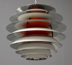 Poul Henningsen for Louis Poulsen. Kontrastpendel