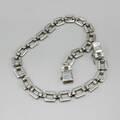 Halsband