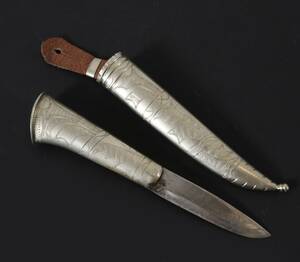 Kniv med slida, 1900-talets första hälft