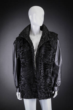 Persianerpels med skindærmer, sort,  str. 40